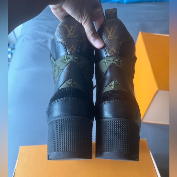Louis Vuitton Monogram Laureate Platform boot! - Picture 3 of 8